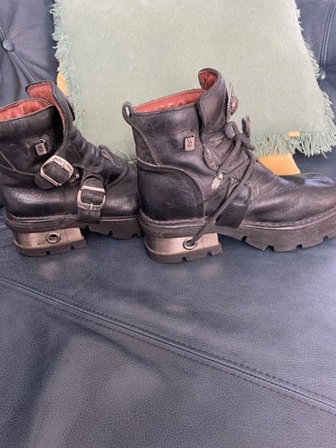 New rock boots size - boots, black