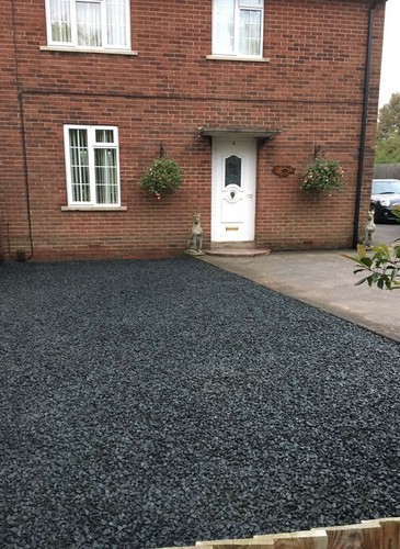 20mm black basalt gravel - basalt,