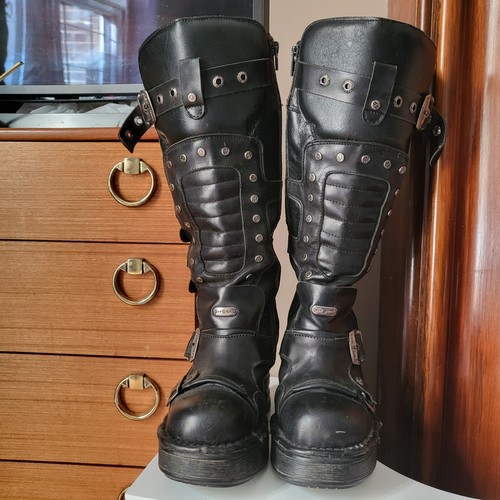 New rock limited - rock, knee