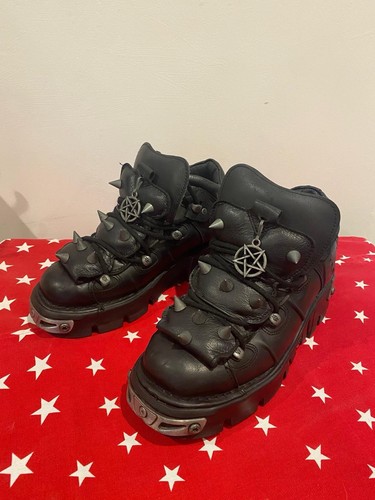 New rock pentagram spike - pentagram,